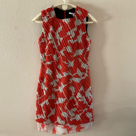 Diane Von Furstenberg “Akeelah” Dress Mini Red-Orange/Black Floral Ruched Size 6 - Picture 1 of 14